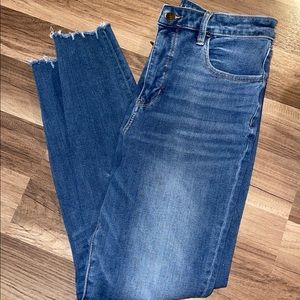 American Eagle The Dream Jean, medium wash, size 12,